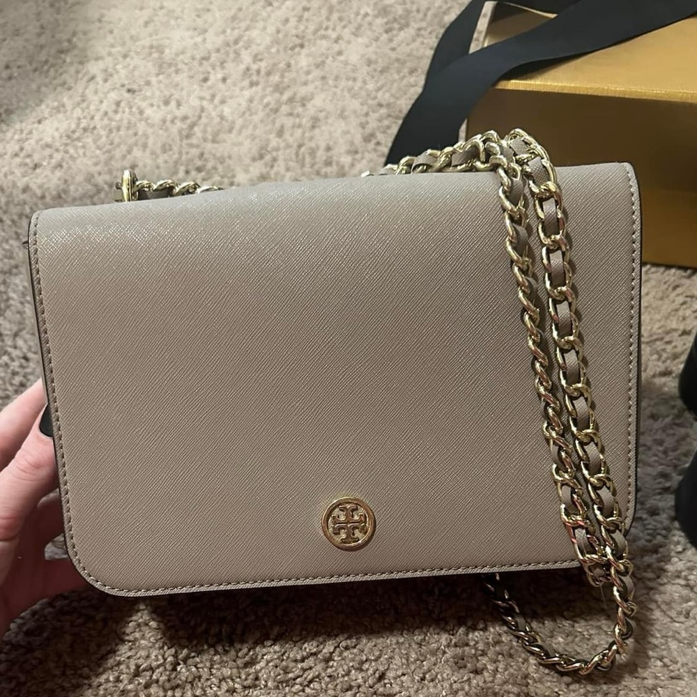 Tory Burch Emerson Adjustable Crossbody Bag—Gray